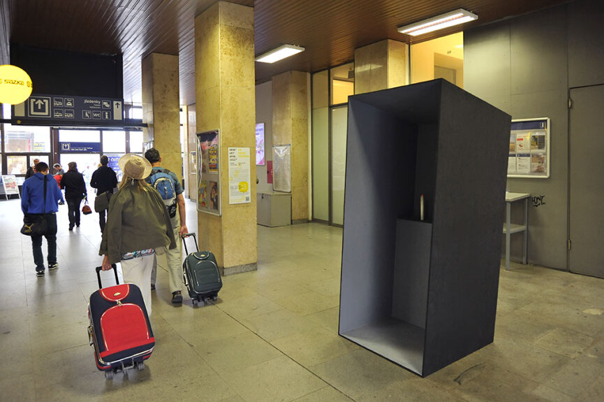 Slaven Tolj - Deník Pavel Švanda (1959-1981), interaktivní objekt, hala Hlavního nádraží